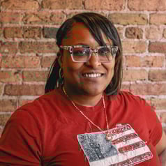 Headshot_Sharika_WebOpt-1